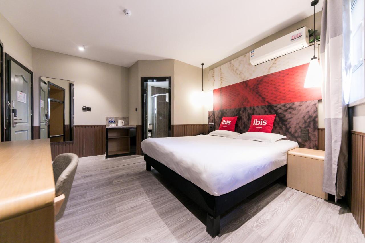 Отель Ibis Nantong Qingnian Экстерьер фото