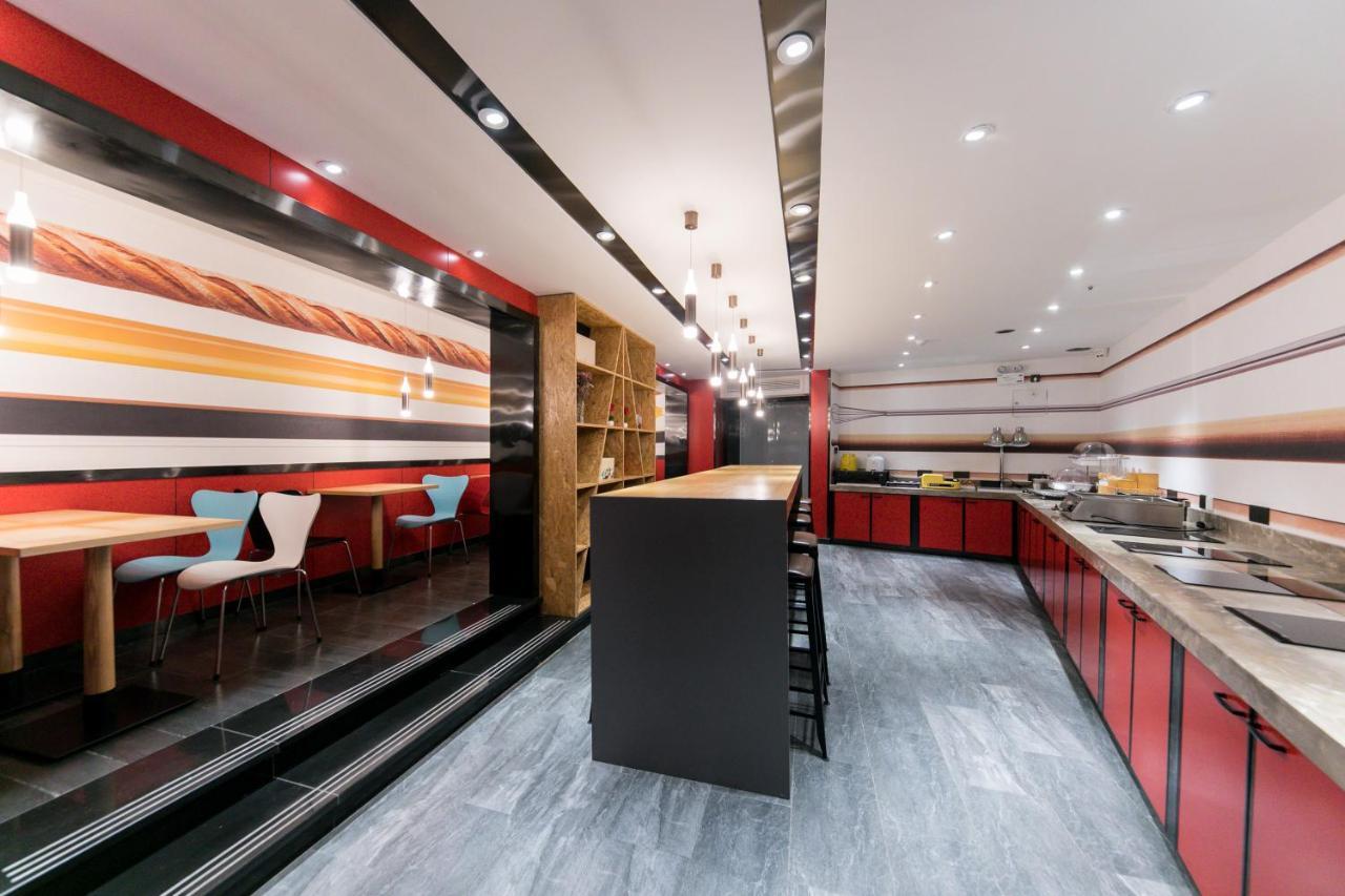 Отель Ibis Nantong Qingnian Экстерьер фото